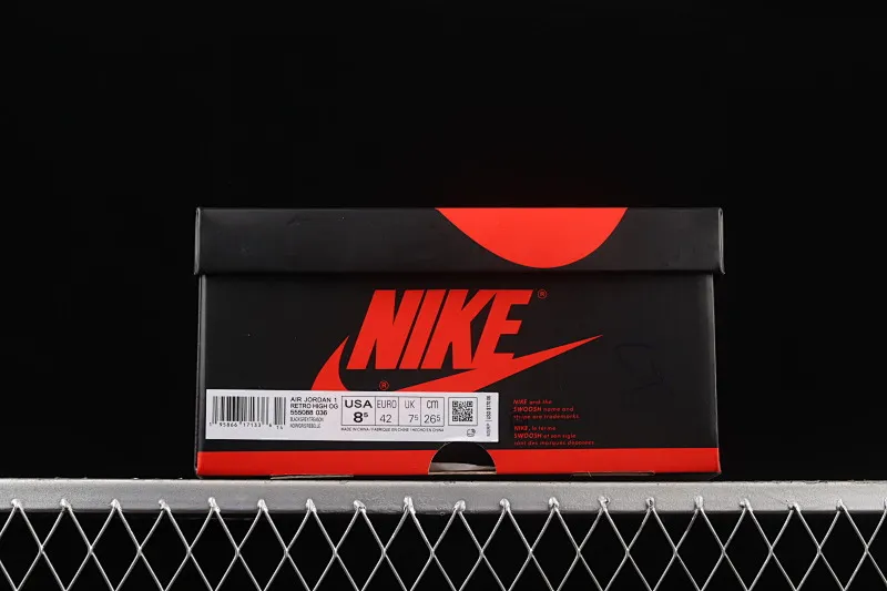 All categories Air Jordan Jordan series basketball shoes Air Jordan 1 High Air Jordan 1 High OG "Rebellionaire" AJ1 Joe 1 black and gray banned "Rebelionaire" high-top basketball shoes 555088-036